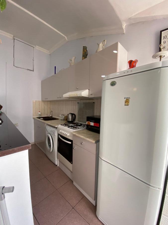 Apartment On Luka Asatiani 2 Batumi Luaran gambar