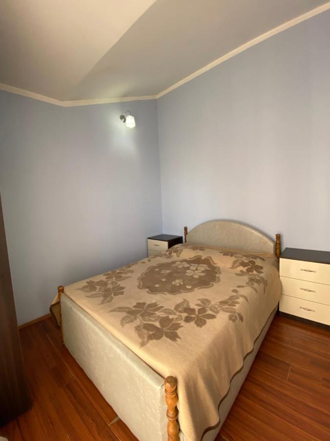 Apartment On Luka Asatiani 2 Batumi Luaran gambar