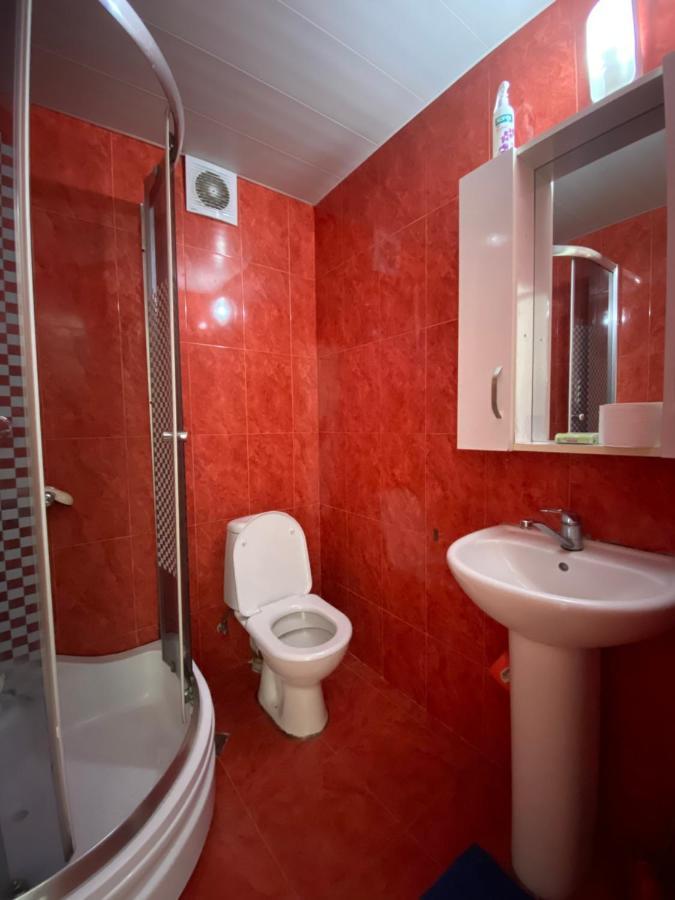 Apartment On Luka Asatiani 2 Batumi Luaran gambar