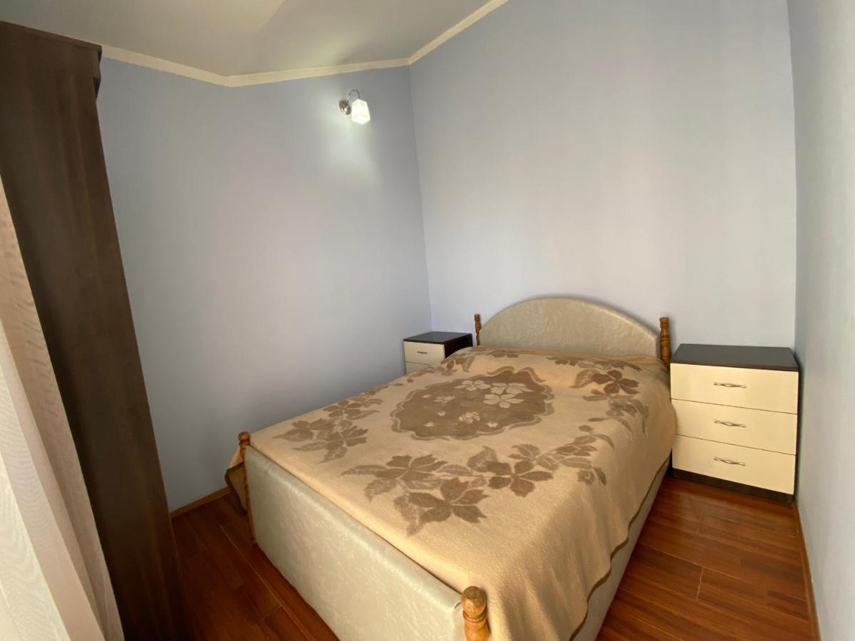 Apartment On Luka Asatiani 2 Batumi Luaran gambar